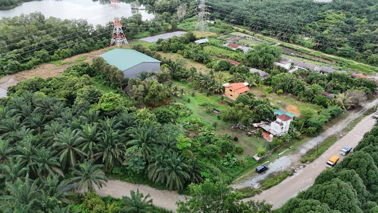 Land with 6% ROI Dengkil