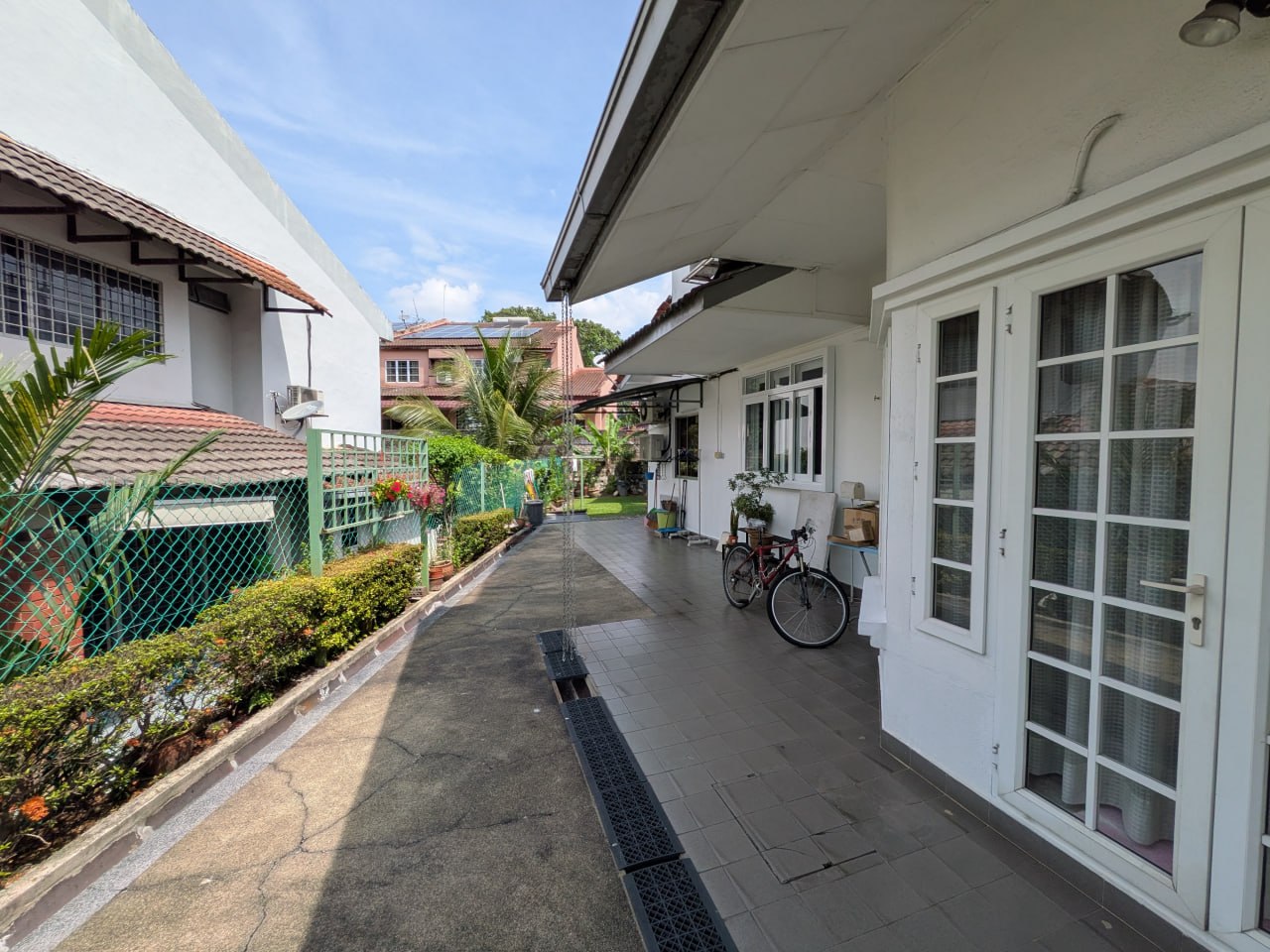 Well kept 2 storey semi detached house — photo 8