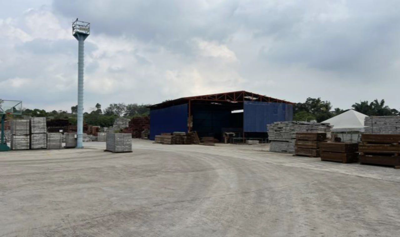 Converted industrial land 3.12 ac with tenancy — photo 4