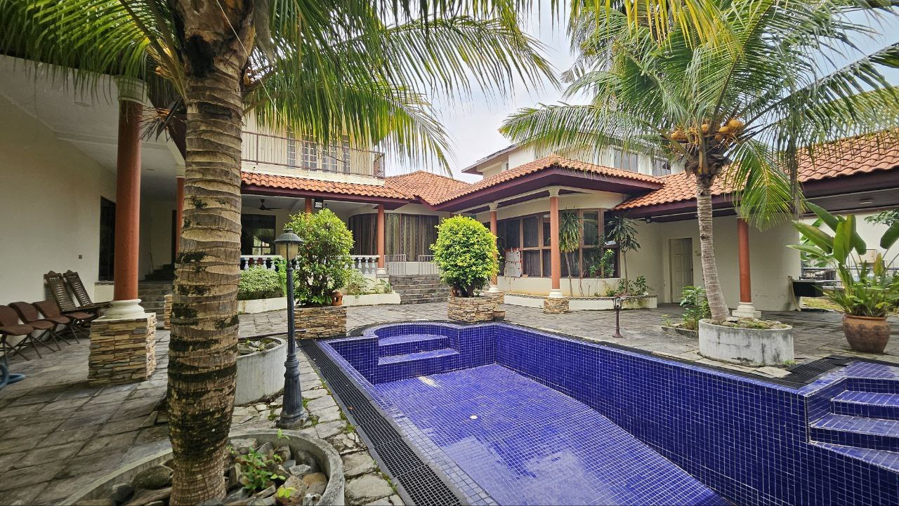 DOUBLE STOREY BUNGALOW with Basement PRIVATE POOL COUNTRY HEIGHTS KAJANG — photo 3