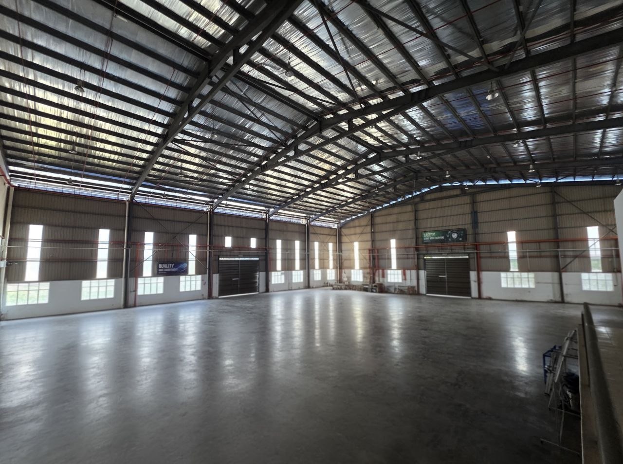 1 Acre Detached Factory For Rent @Bukit Jelutong — photo 1