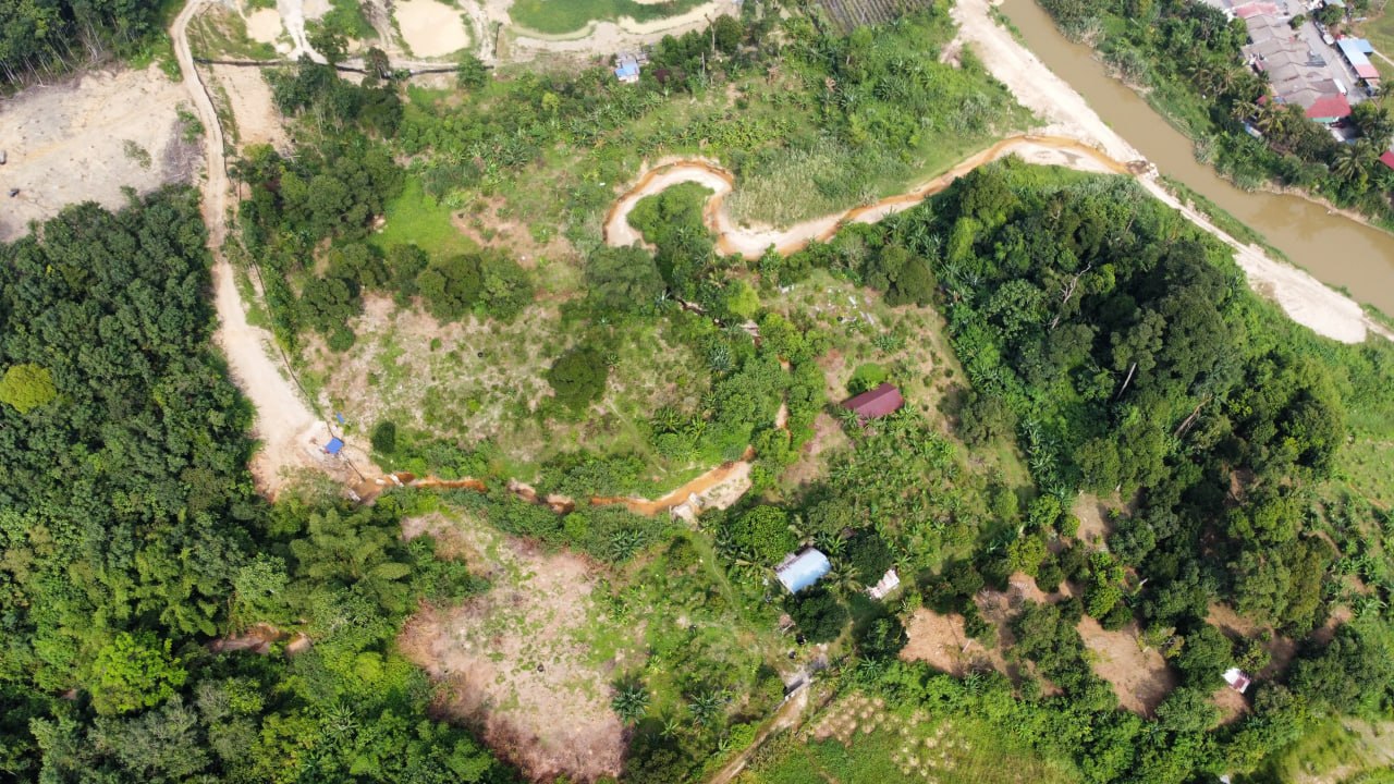 Hulu Langat land with river — photo 2