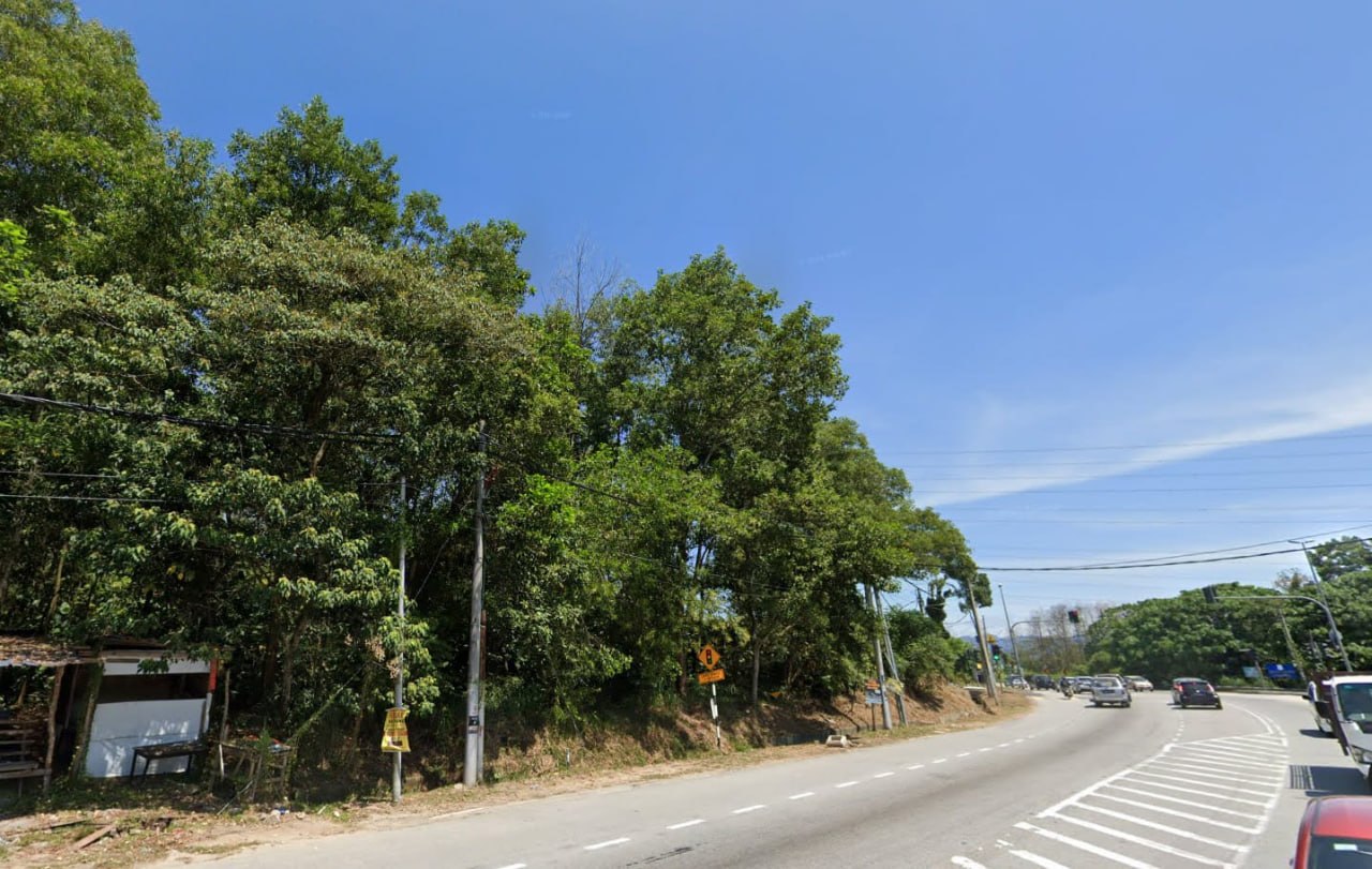 Roadside commercial land Bukit Raya, Batu 10, Hulu Langat — photo 1
