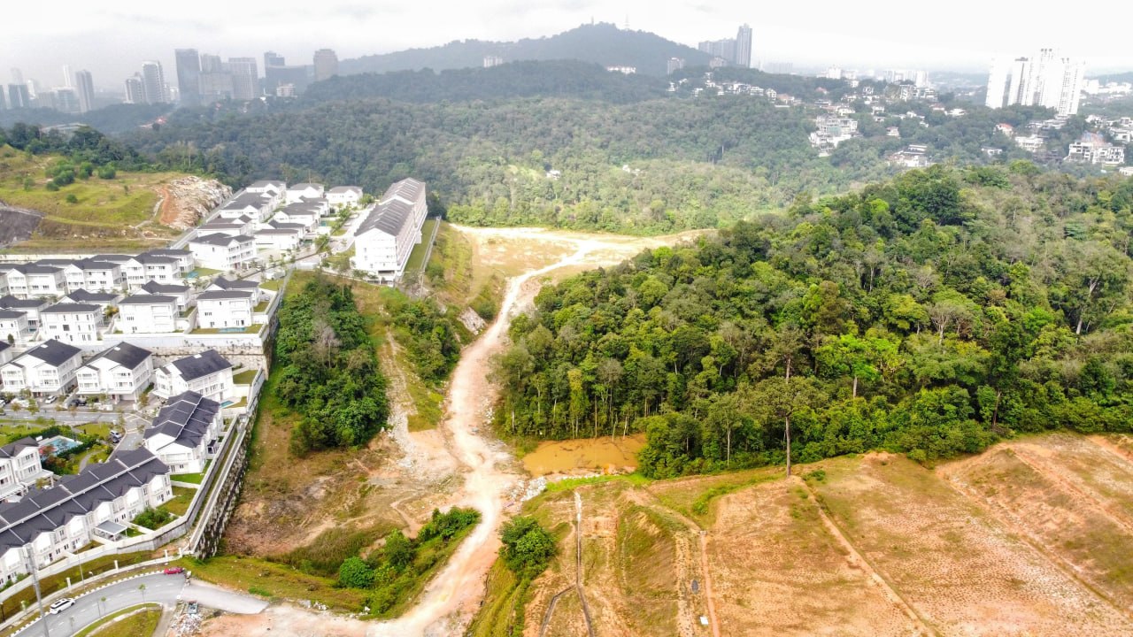 Agricultural land with residential zoning next to Serene Mont Kiara — photo 2