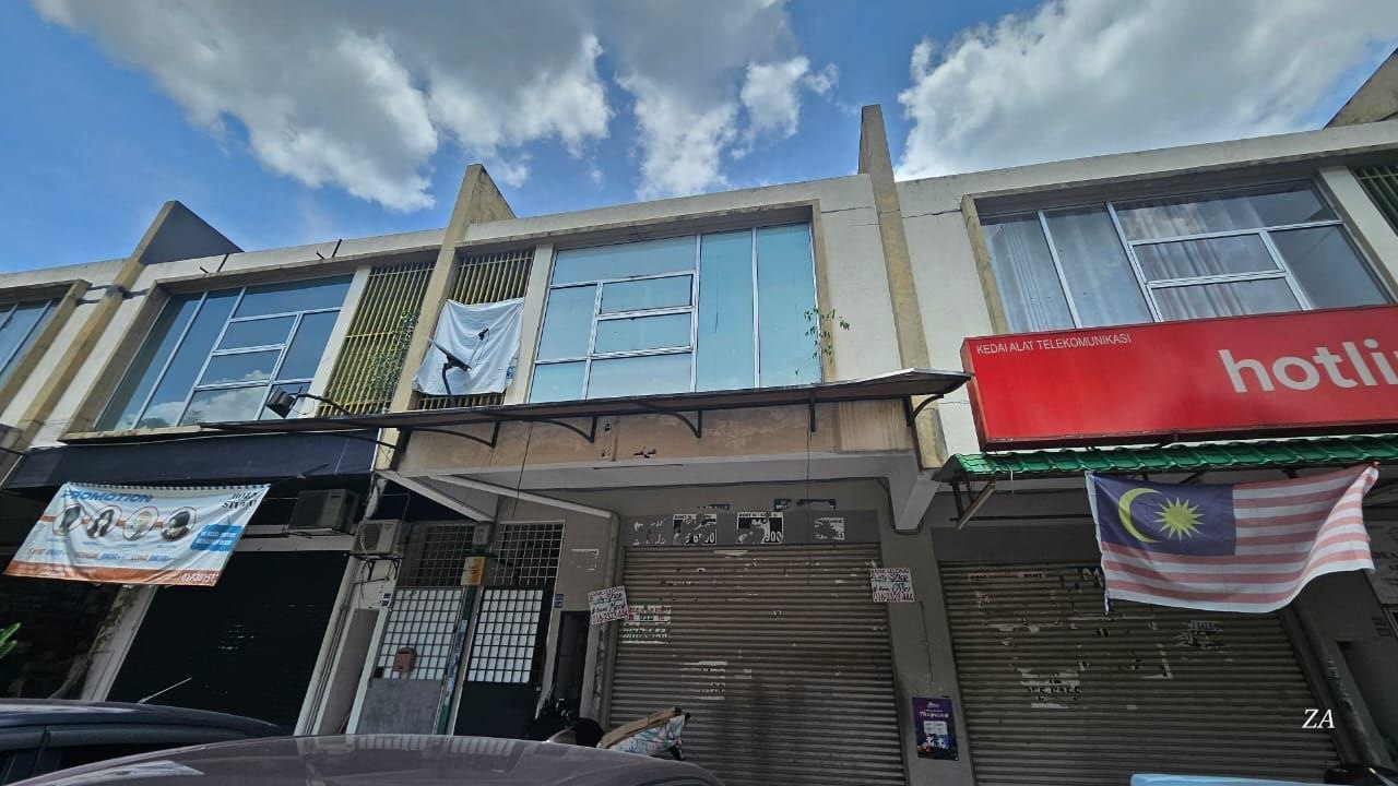 Double Storey Shop Office For Sale Taman Perkasa Hulu Langat — photo 1