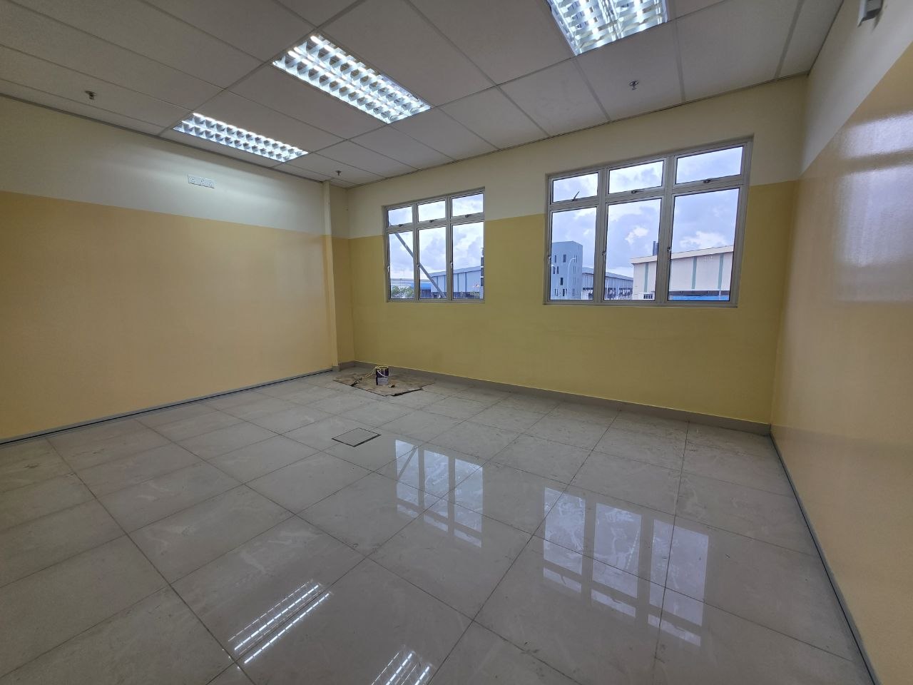 Factory Office for Rent Meru, Klang — photo 1