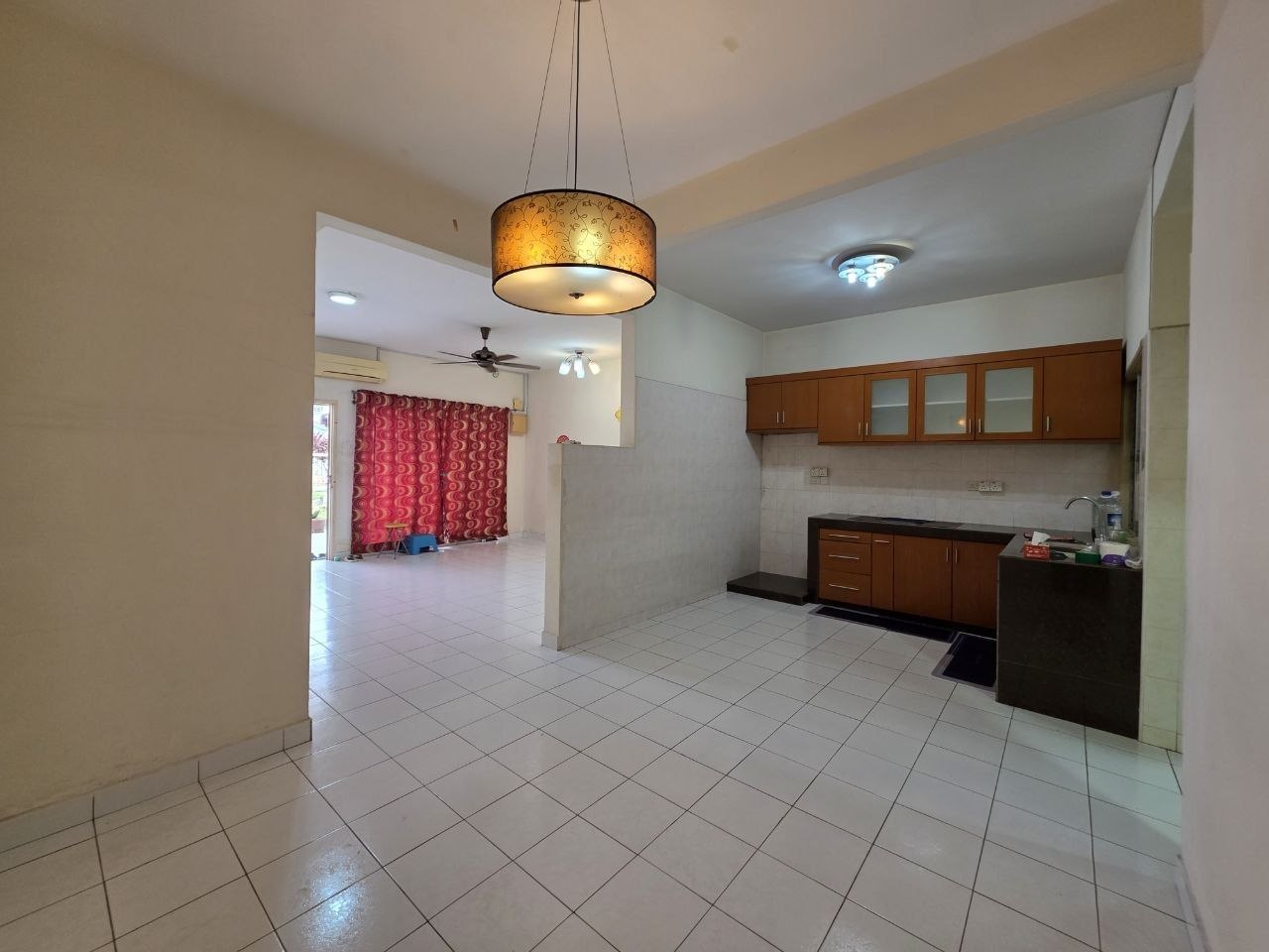 Double Storey Terrace Bandar Botanic for Sale — photo 1